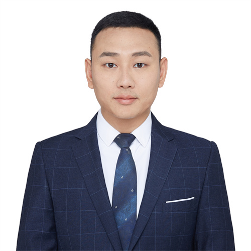        港台部校长助理兼学生处主任          杨义