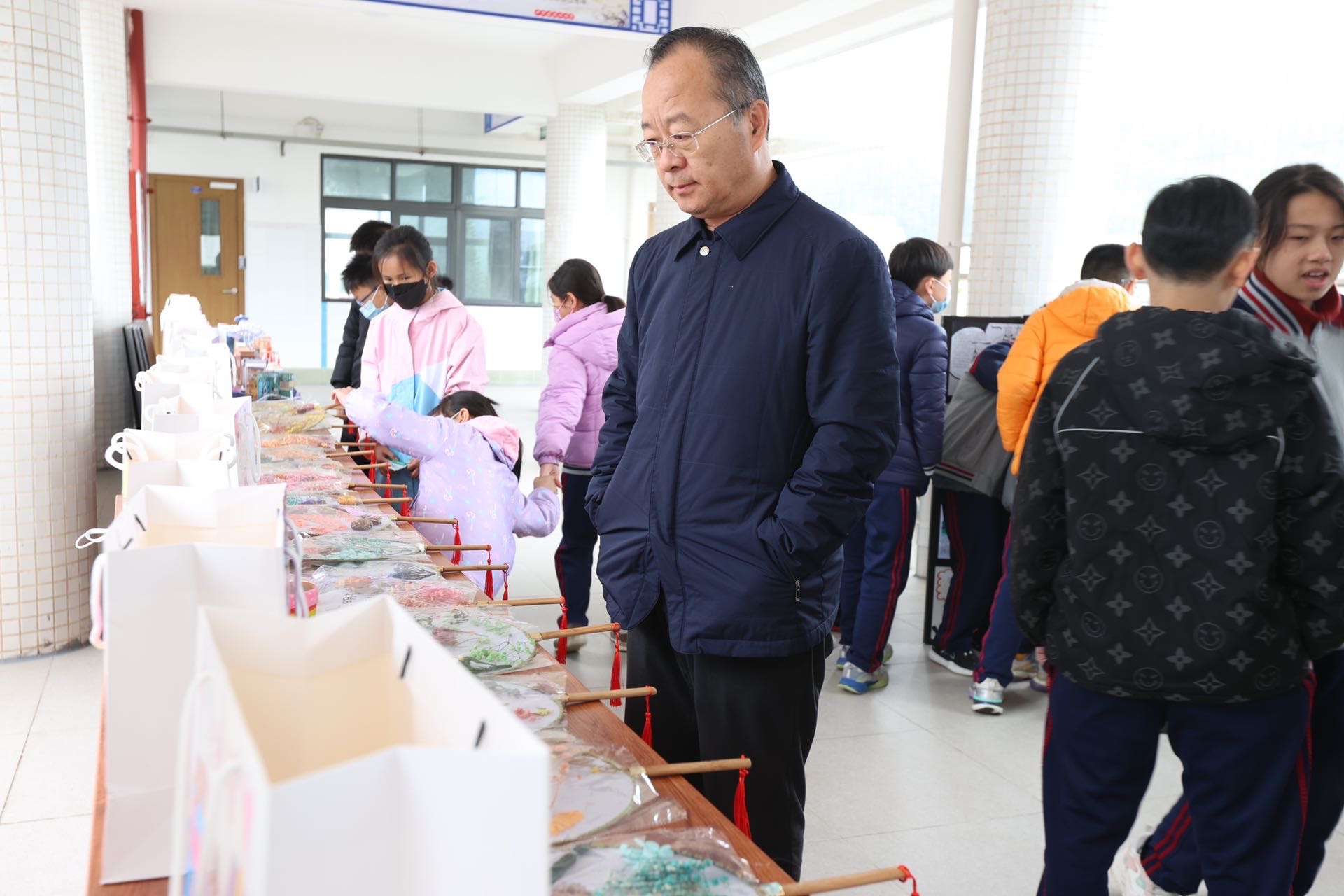 沉浸在艺术的海洋：港台部艺术展邀你共赏