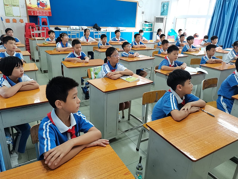 小学部认真上好“开学第一课”