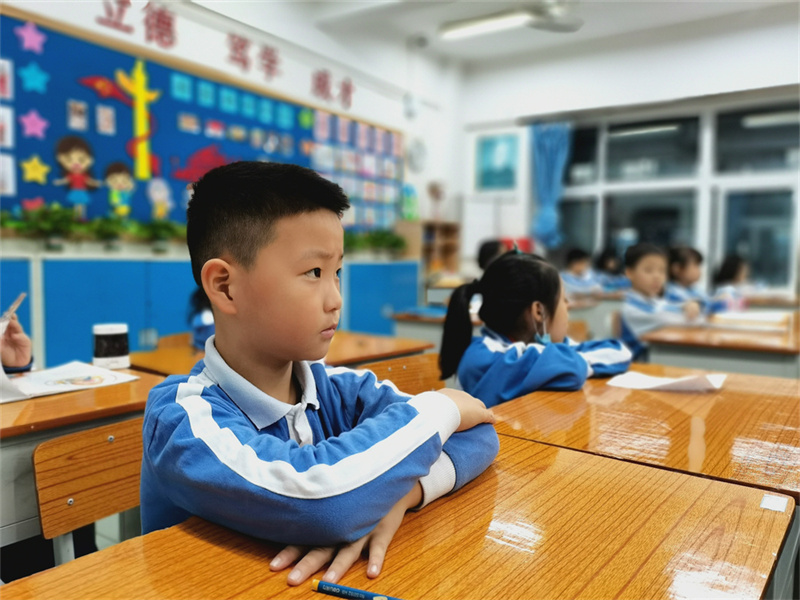 明礼诚信立志向 廉洁修身向未来 ——小学部开展“诚实守信，廉洁修身”主题班会活动